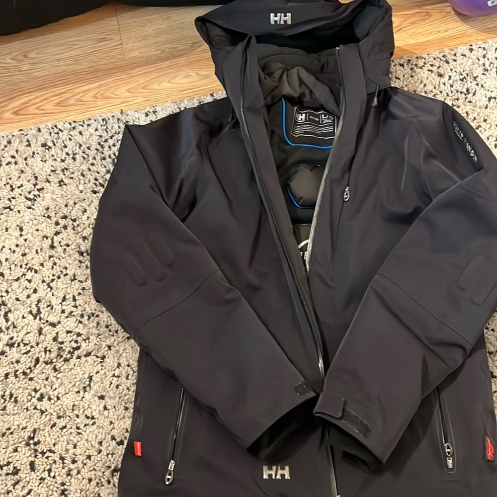 Helly Hansen Winter Jacket w/ Recco